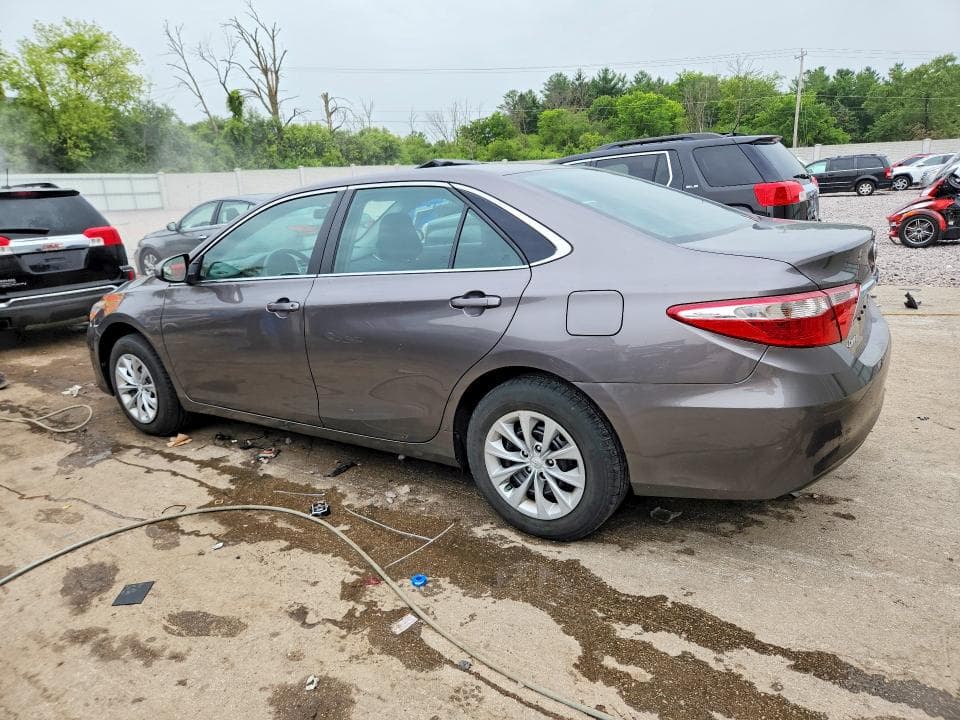 2017 TOYOTA CAMRY LE 2