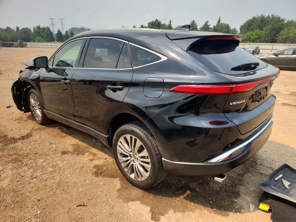 2021 TOYOTA VENZA XLE 2