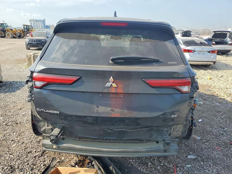 2024 MITSUBISHI OUTLANDER SE 6