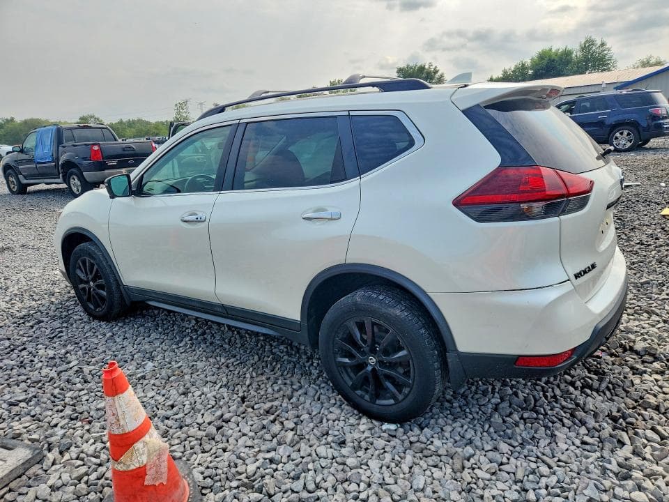 2018 NISSAN ROGUE SV 2