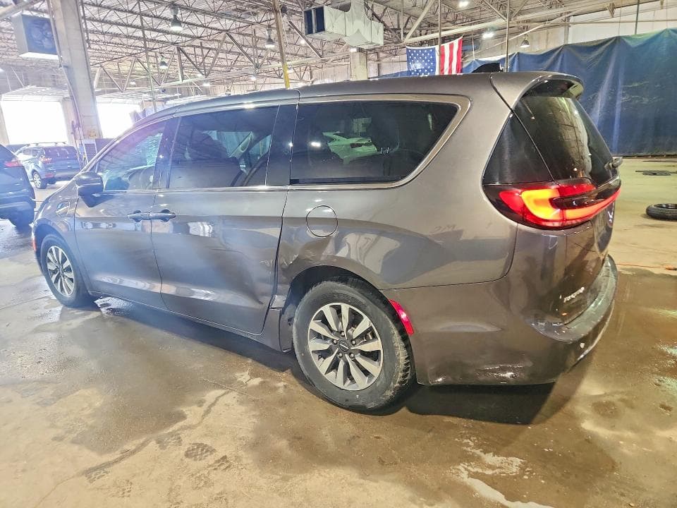 2023 CHRYSLER PACIFICA HYBRID TOURING L 2