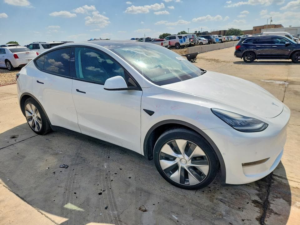 2021 TESLA MODEL Y 4