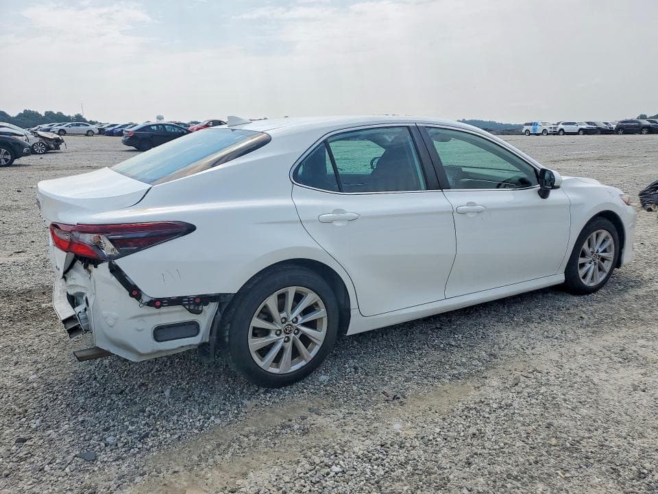 2024 TOYOTA CAMRY LE 3