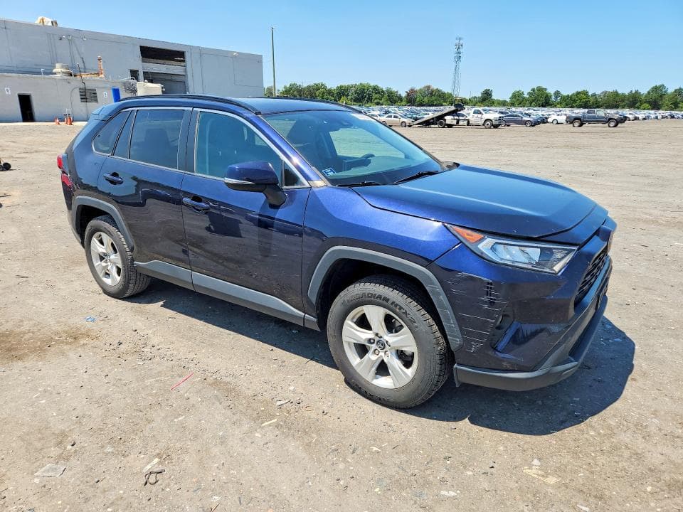 2020 TOYOTA RAV4 XLE 4