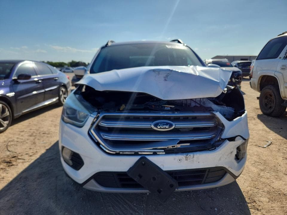2017 FORD ESCAPE SE 5