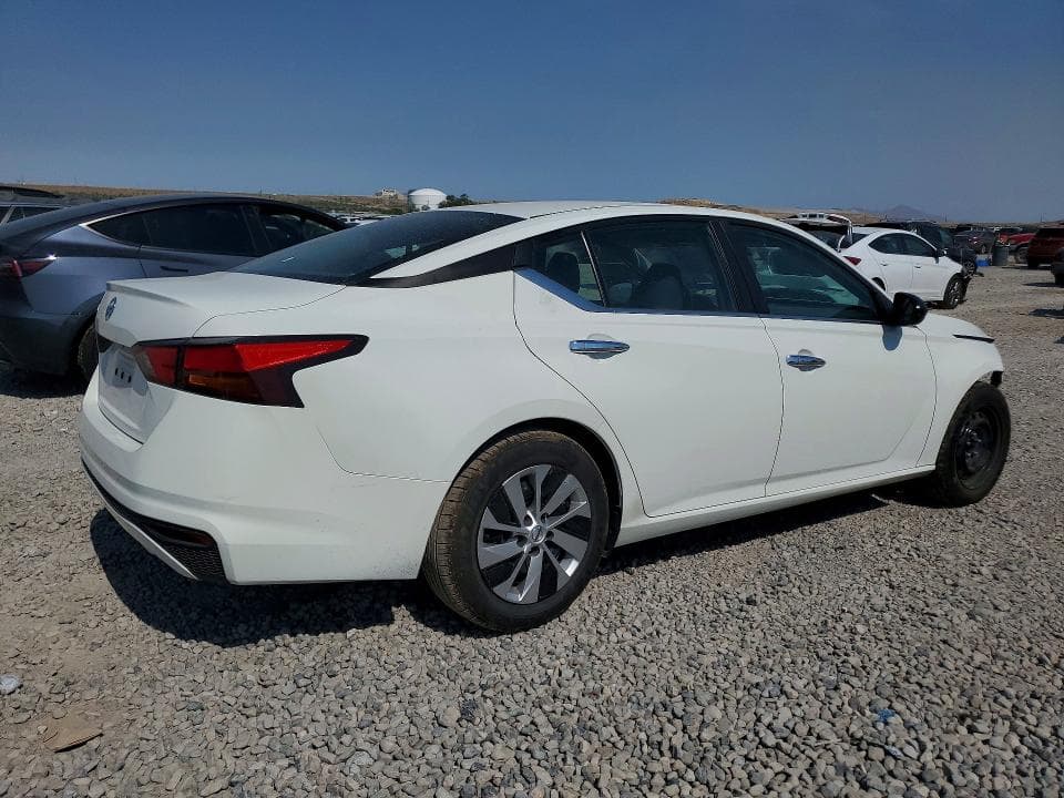 2022 NISSAN ALTIMA S 3