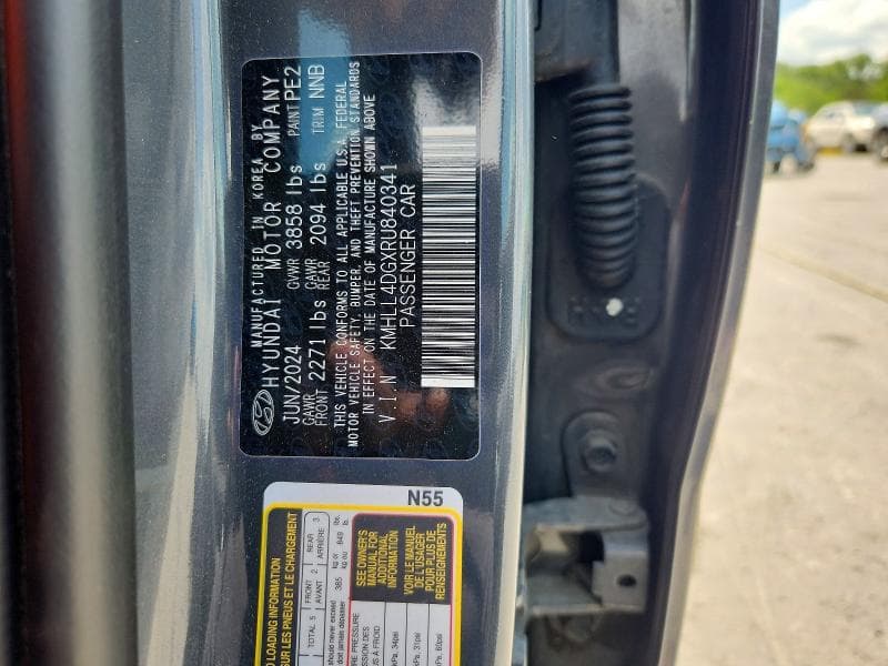 2024 HYUNDAI ELANTRA SE 12