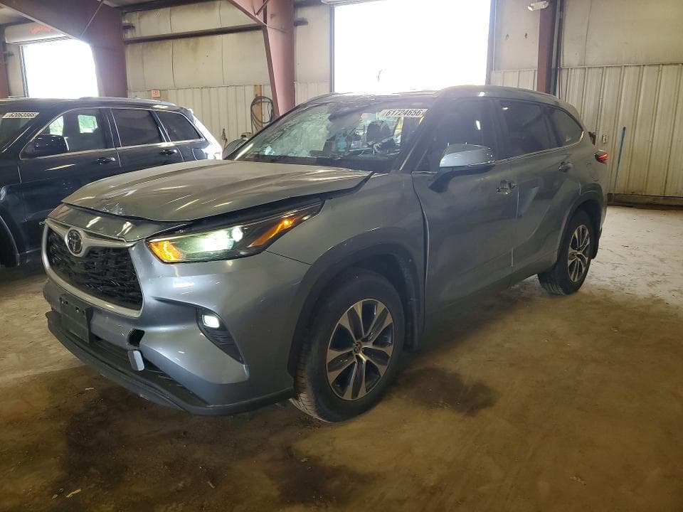 2023 TOYOTA HIGHLANDER XLE - 1
