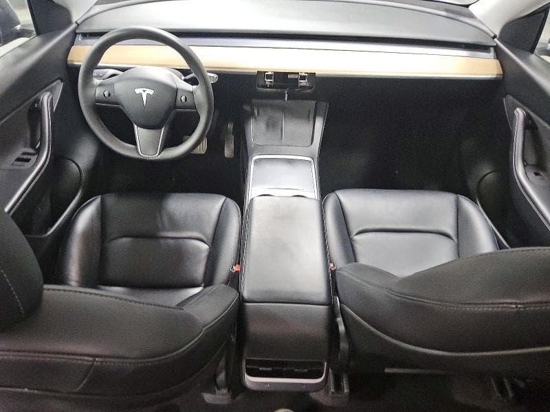 2021 TESLA MODEL Y 8