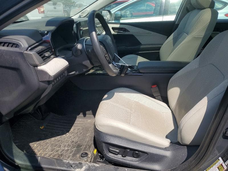 2026 TOYOTA CAMRY XLE 7