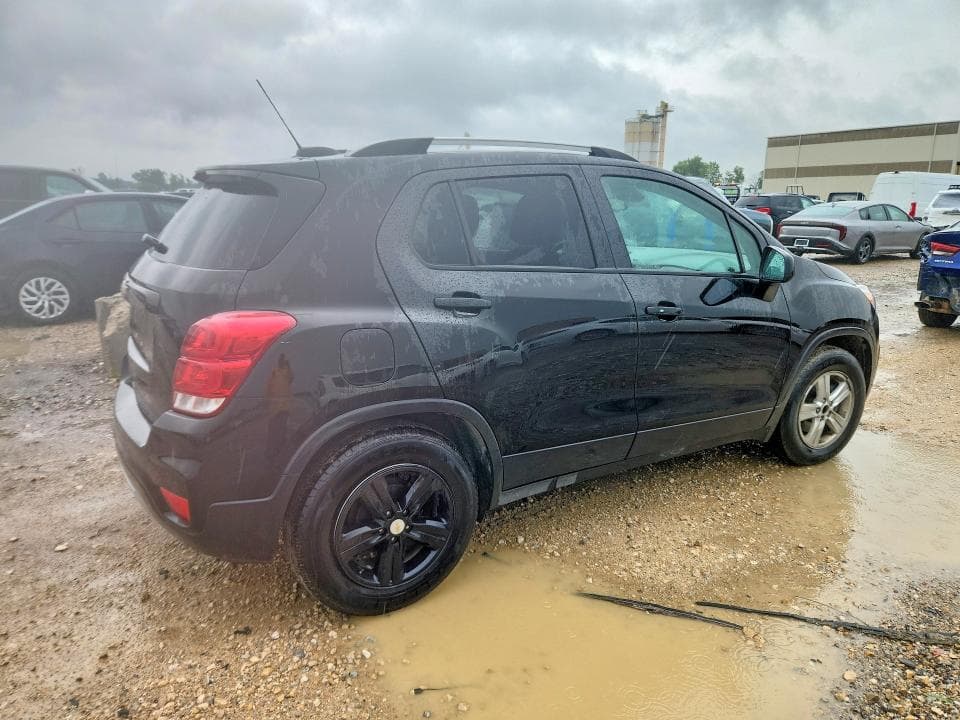 2021 CHEVROLET TRAX 1LT 3