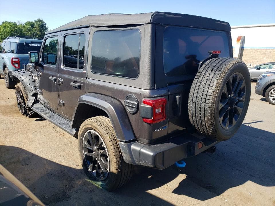 2022 JEEP WRANGLER UNLIMITED SAHARA 4XE 2