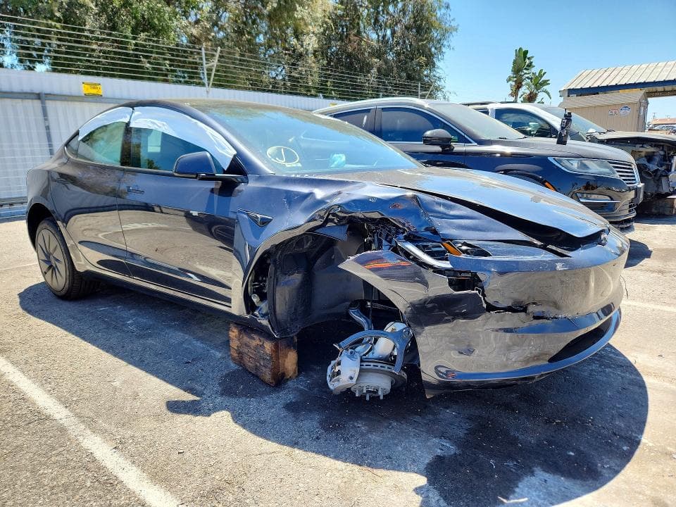 2026 TESLA MODEL 3 4