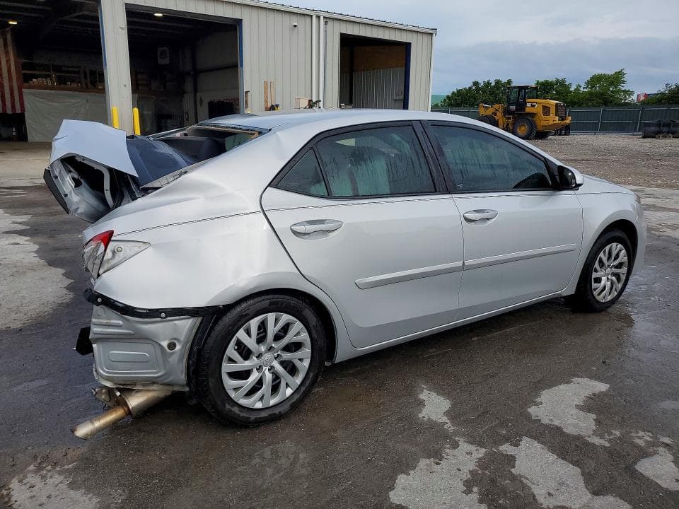 2017 TOYOTA COROLLA LE 3