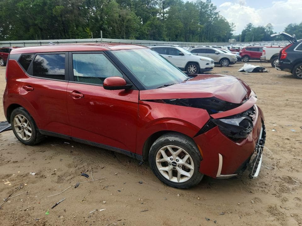 2023 KIA SOUL LX 4