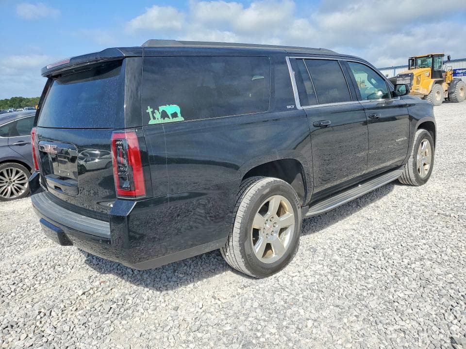 2017 GMC YUKON XL K1500 SLT 3
