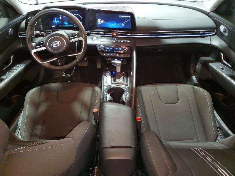 2024 HYUNDAI ELANTRA SEL 8