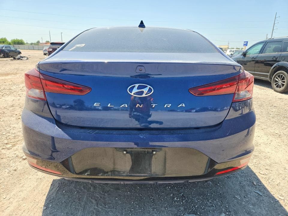 2020 HYUNDAI ELANTRA SEL 6