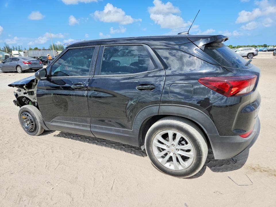 2023 CHEVROLET TRAILBLAZER LS 2