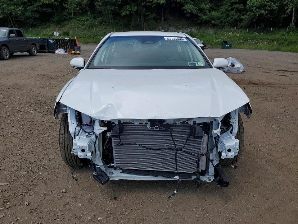 2026 TOYOTA CAMRY LE 5