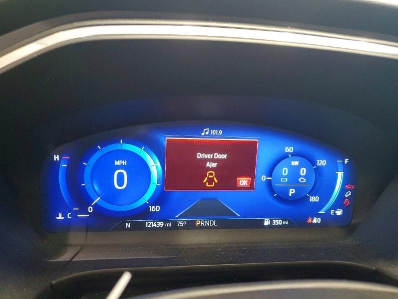 2020 FORD ESCAPE TITANIUM 9