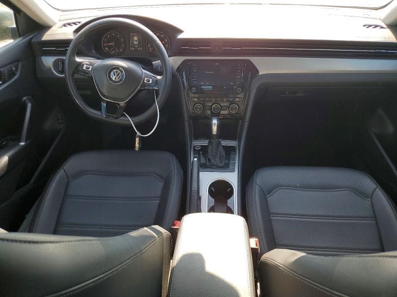 2021 VOLKSWAGEN PASSAT SE 8