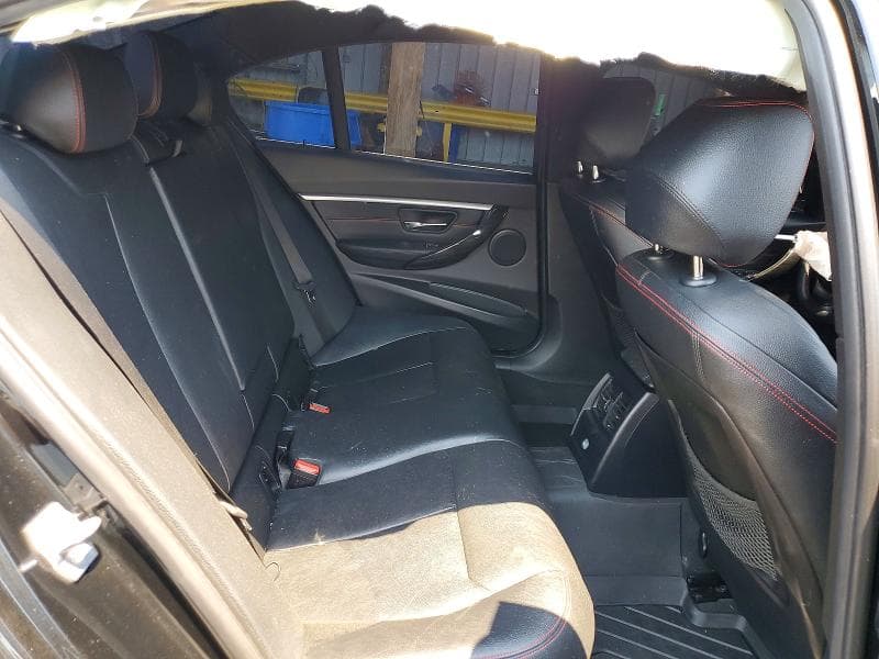 2018 BMW 330 XI 10