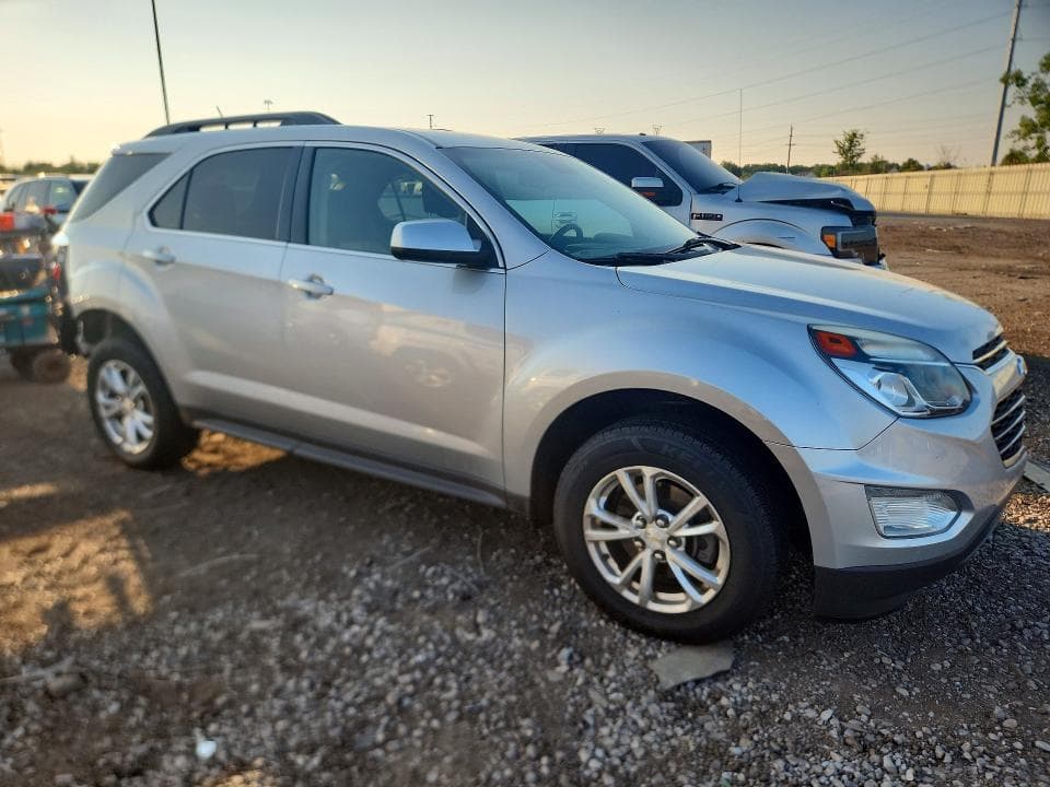 2017 CHEVROLET EQUINOX LT 4