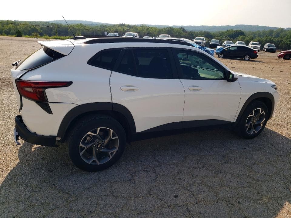 2025 CHEVROLET TRAX 1LT 3