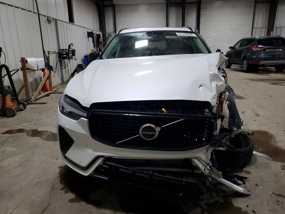 2025 VOLVO XC60 PLUS 5