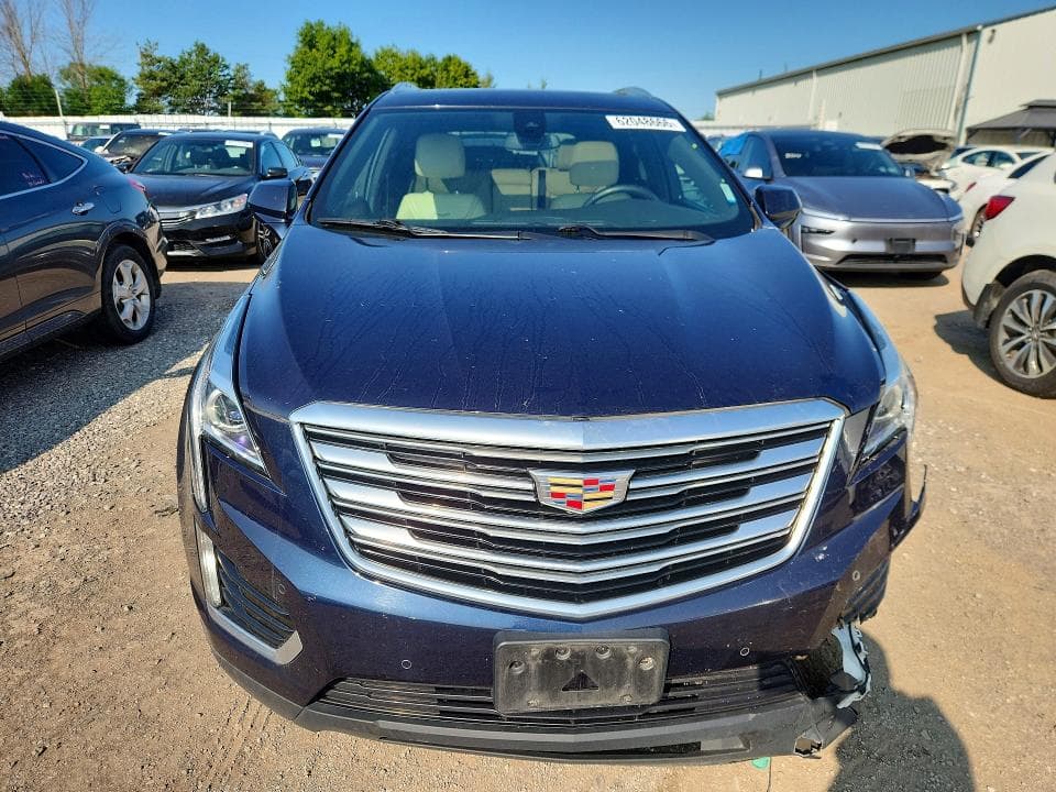 2017 CADILLAC XT5 LUXURY 5
