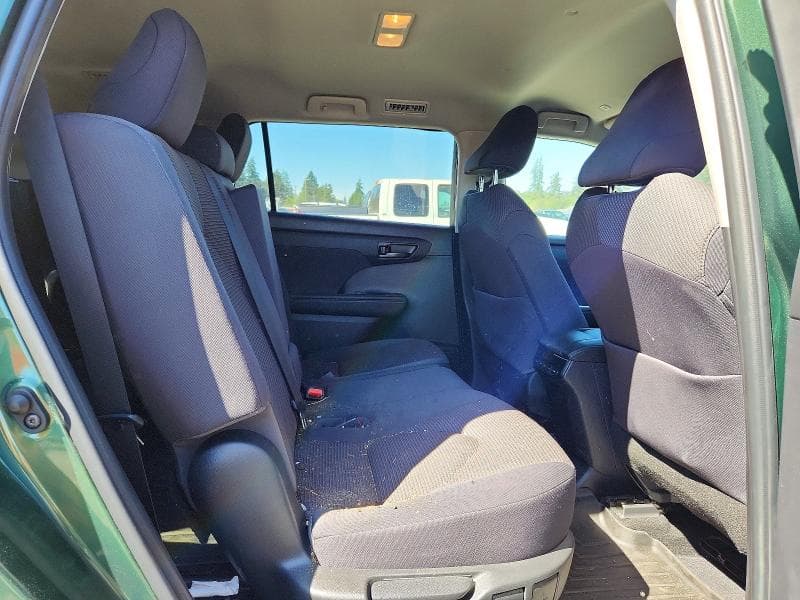 2023 TOYOTA HIGHLANDER HYBRID LE 11