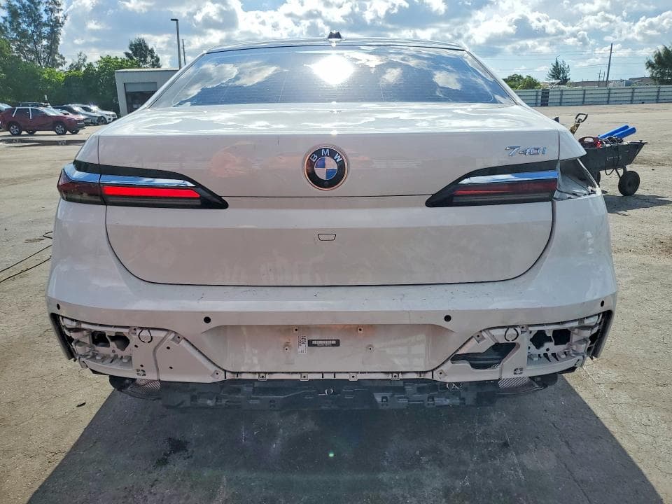 2023 BMW 740 I 6