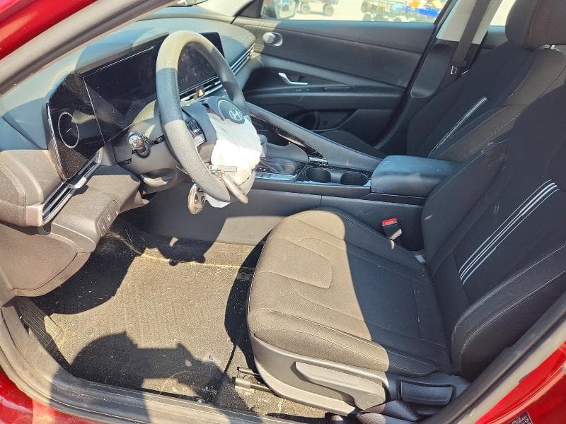 2024 HYUNDAI ELANTRA BLUE 7