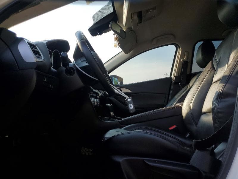 2018 MAZDA 3 TOURING 7