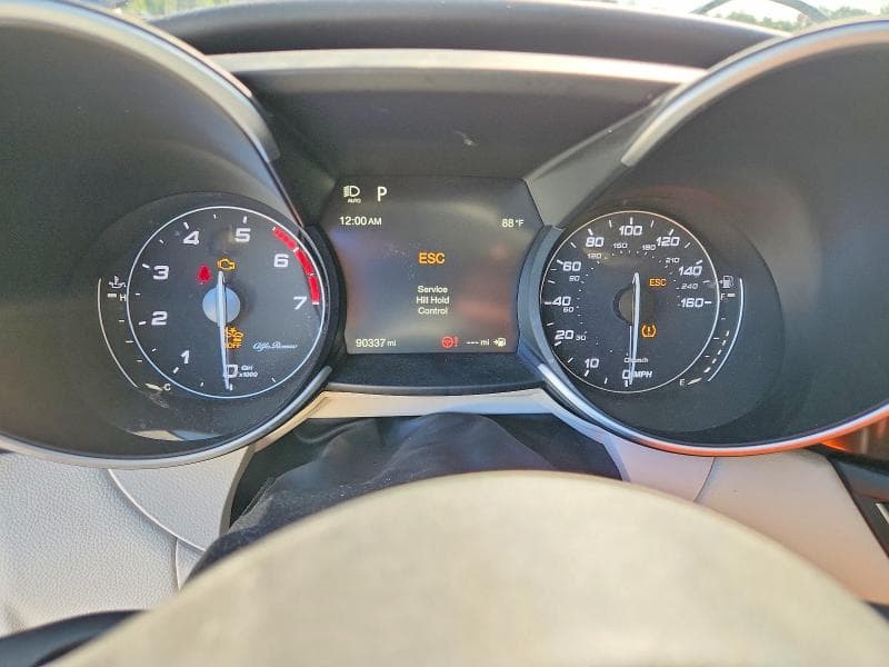 2019 ALFA ROMEO GIULIA TI 9