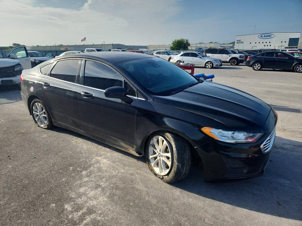2020 FORD FUSION SE 4