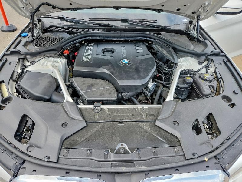 2018 BMW 530 XI 11