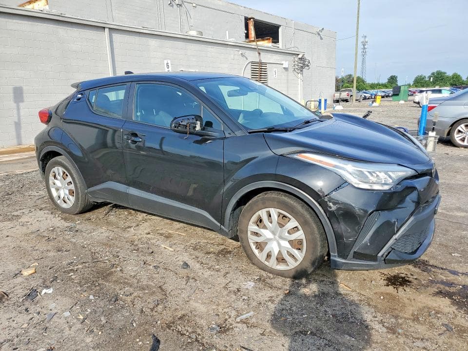 2021 TOYOTA C-HR LE 4