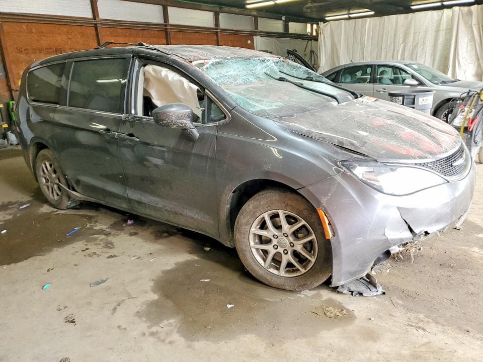 2017 CHRYSLER PACIFICA TOURING 4
