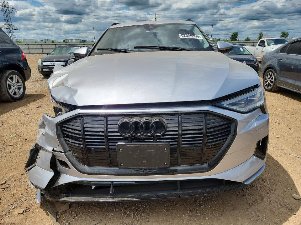 2022 AUDI E-TRON PREMIUM 5