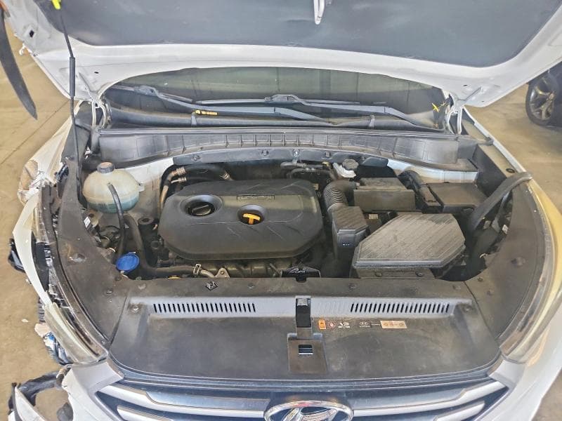 2017 HYUNDAI TUCSON SE 12