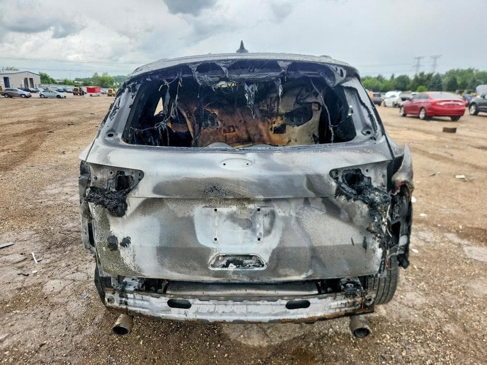 2021 FORD ESCAPE SE 6
