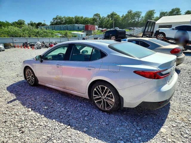 2025 TOYOTA CAMRY XLE 2