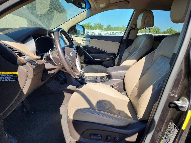 2017 HYUNDAI SANTA FE SE 7