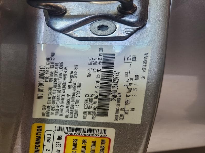 2019 FORD FUSION SE 12