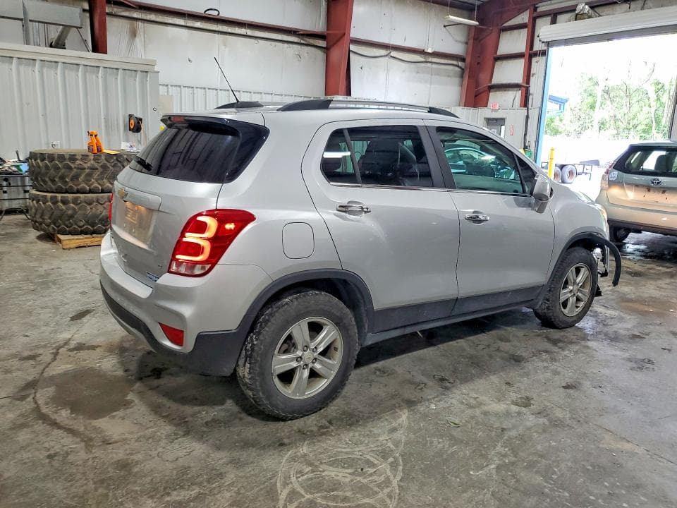 2019 CHEVROLET TRAX 1LT 3