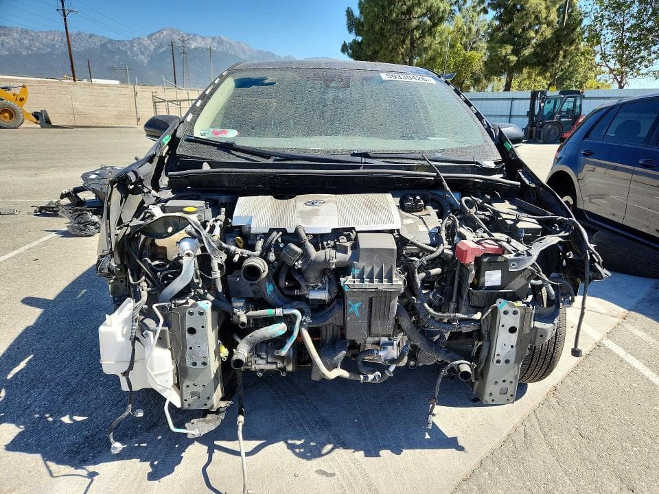 2017 TOYOTA PRIUS TWO 5