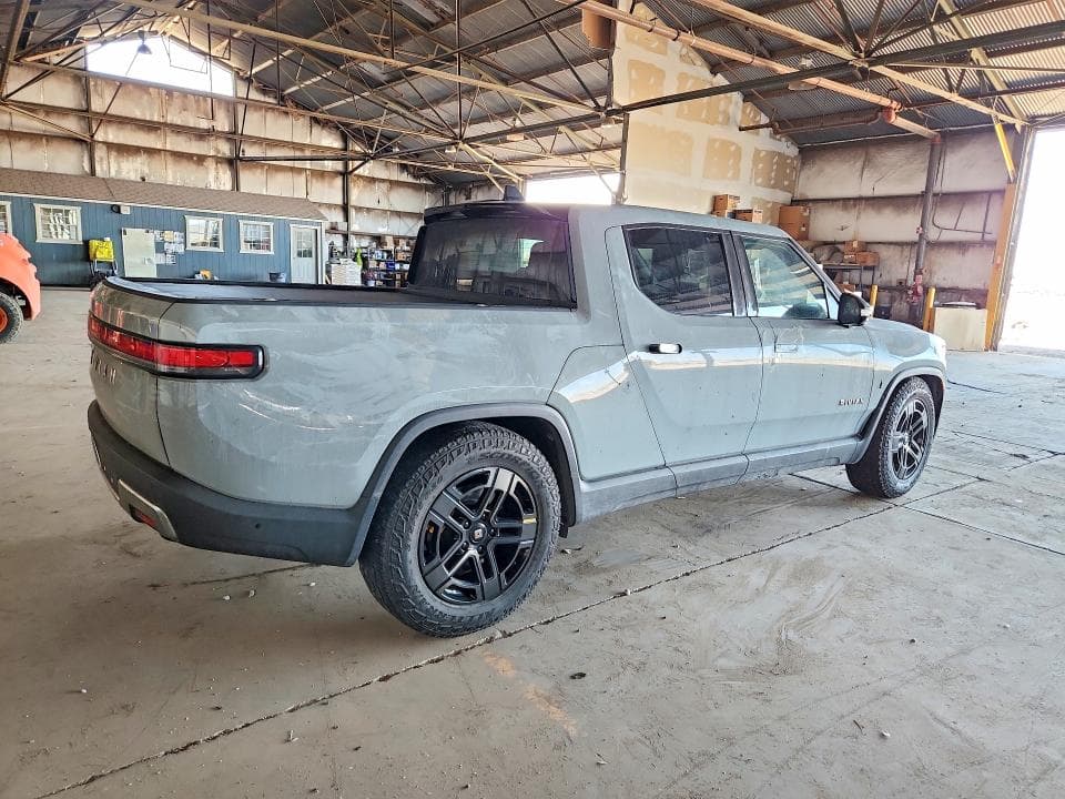 2024 RIVIAN R1T ADVENTURE 3