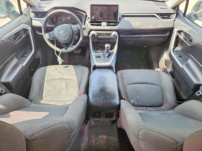 2023 TOYOTA RAV4 LE 8
